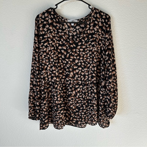 Moa Moa Tops - Moa Moa Woman’s 1X Black and Tan Patterned Flowy Lightweight Sheer Blouse